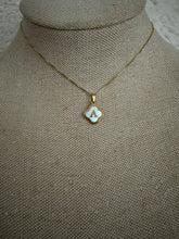 Initial necklace mother of Pearl four leaf clover necklace 